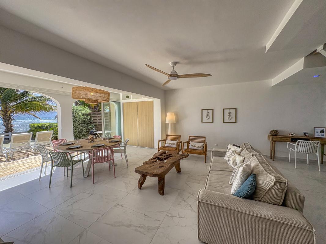 10.Location villa pied dans l'eau Saint François Guadeloupe_Terrasse